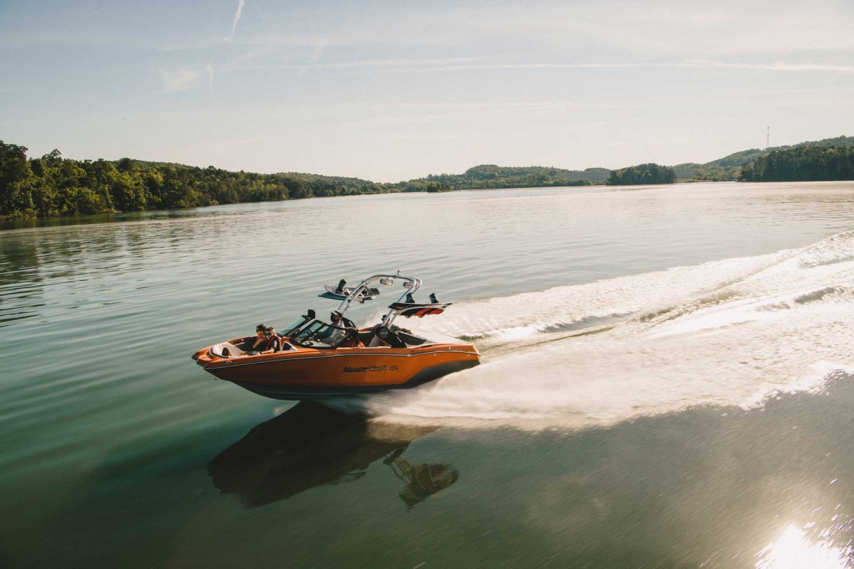buy wakesurfing boats Lake District | Mastercraft