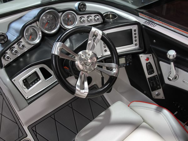 2016 MASTERCRAFT X26 SALTWATER SERIES ON BOARD HEAD