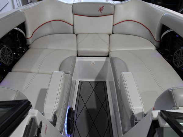 2016 MASTERCRAFT X26 SALTWATER SERIES ON BOARD HEAD