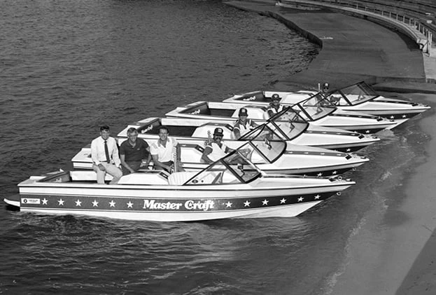 mastercraft ski boat