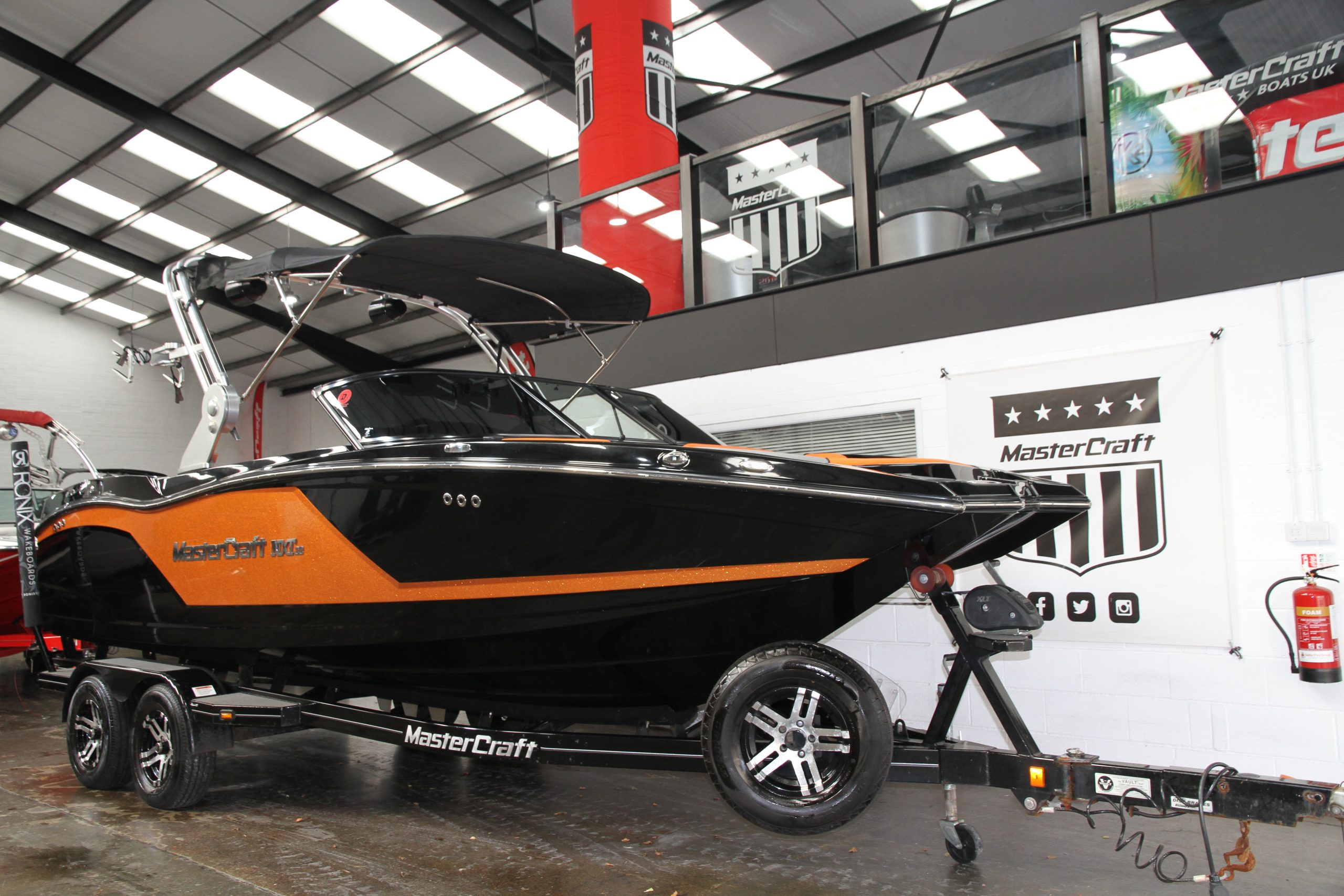2018 MasterCraft NXT22 Saltwater series