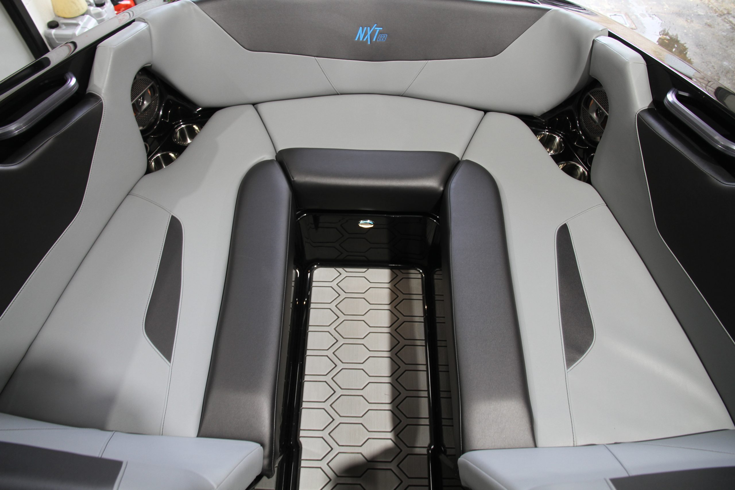 MASTERCRAFT NXT22 DUAL FUEL LPG SALTWATER Boats