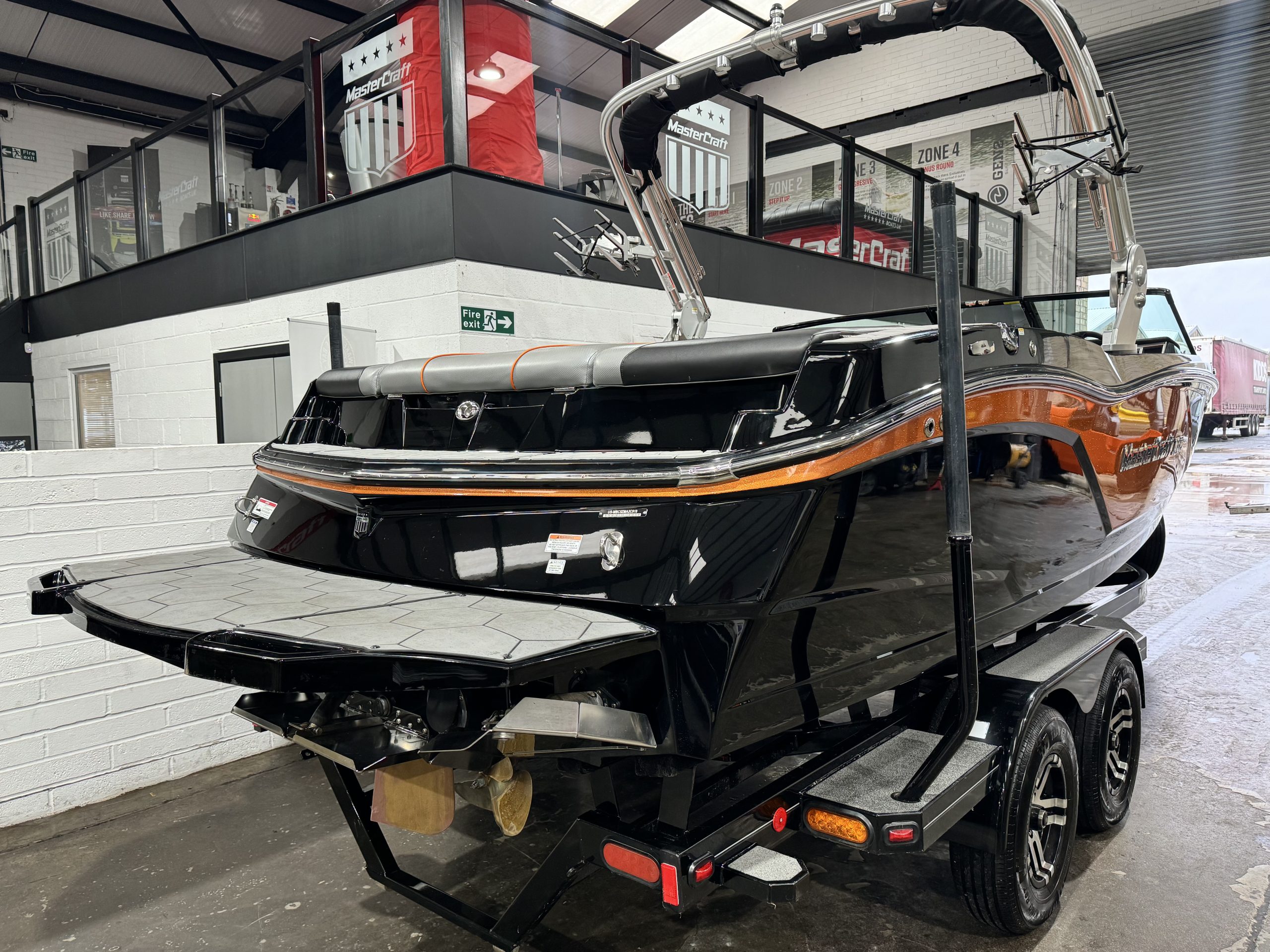 MasterCraft NXT22 Boat