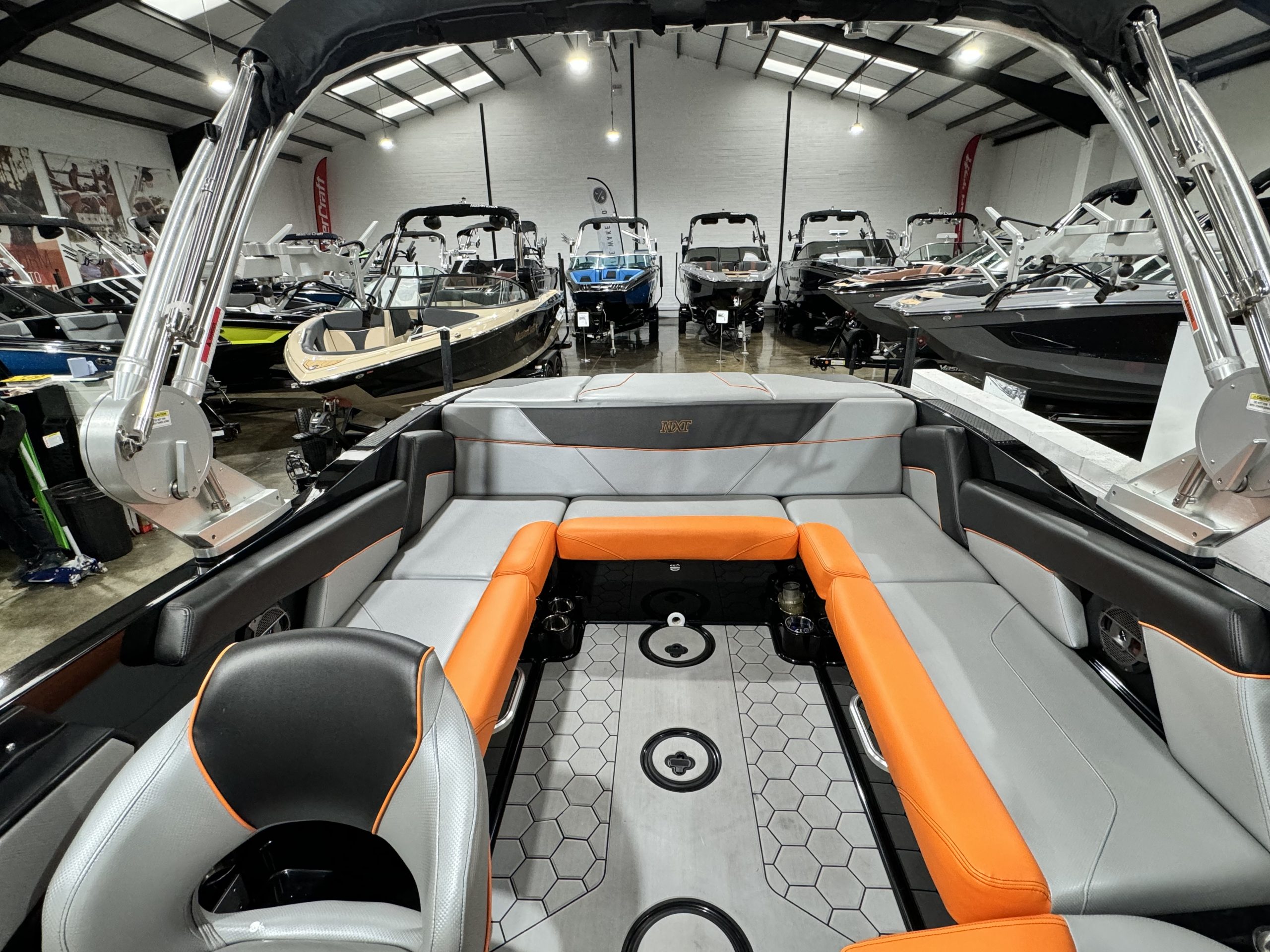 MasterCraft NXT22 Boat supply