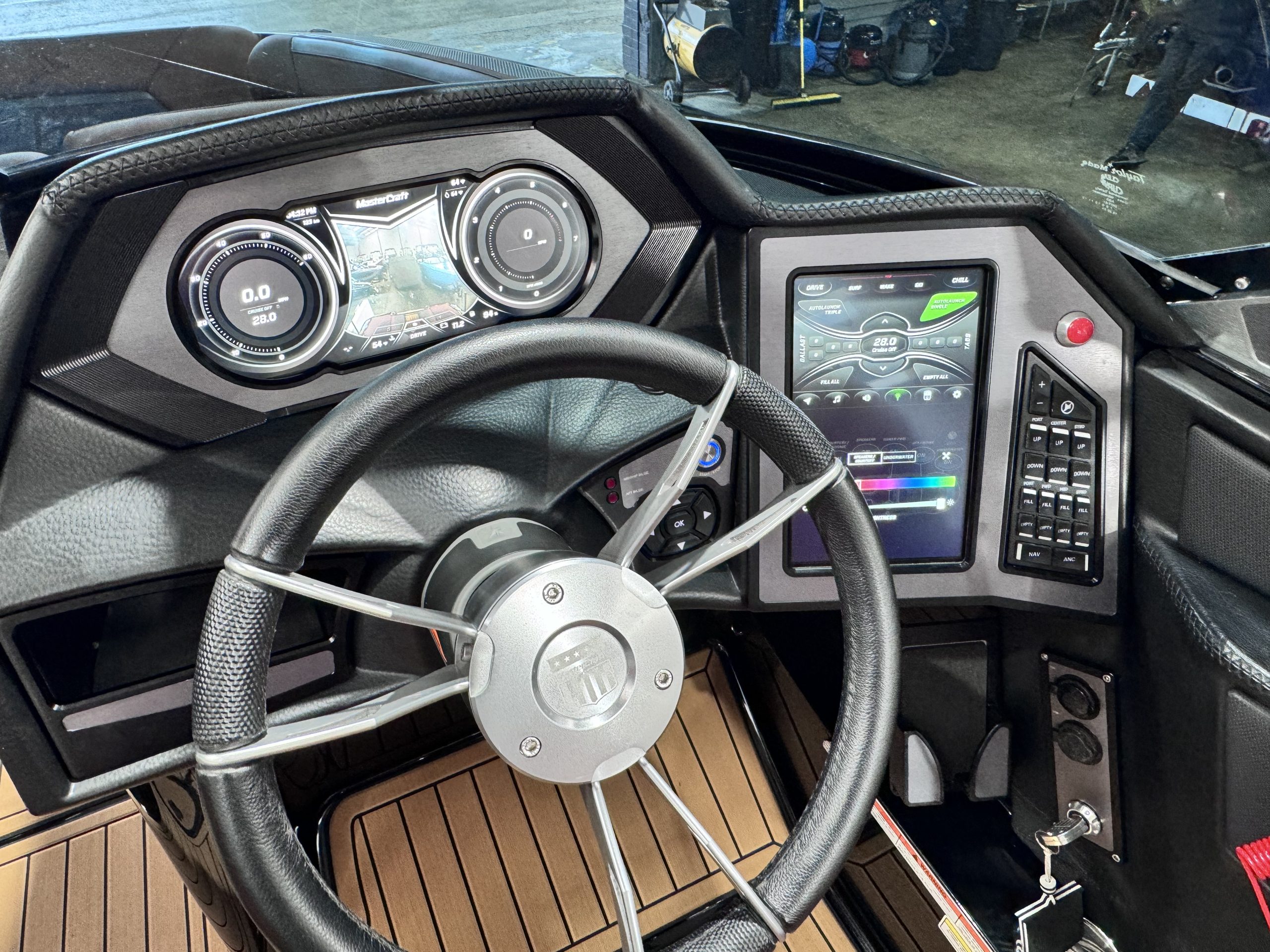 2020 MasterCraft XStar Boat Steering