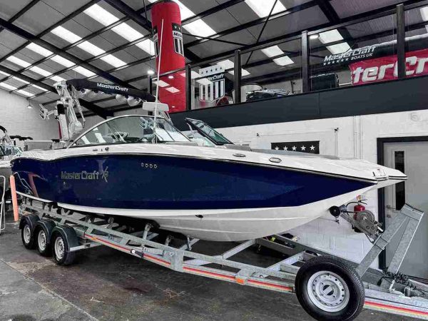 2016 MASTERCRAFT X26 SALTWATER SERIES