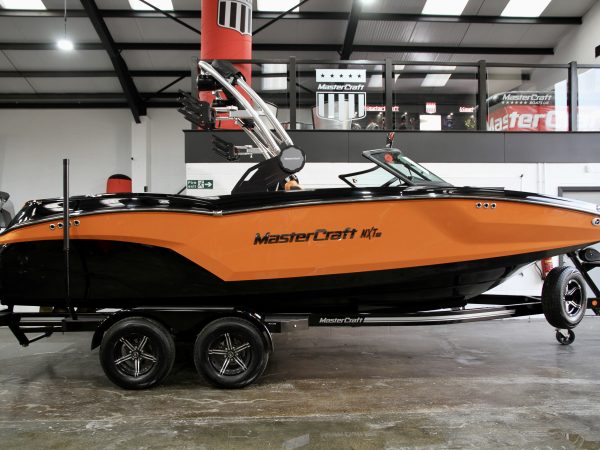 2023 MasterCraft NXT22 SURFSTAR