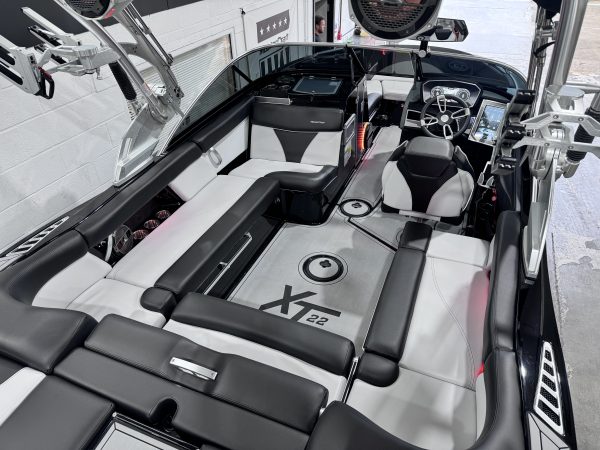 2021 MasterCraft XT22🎃 OCTOBER EVENT WAS £169,995🎃