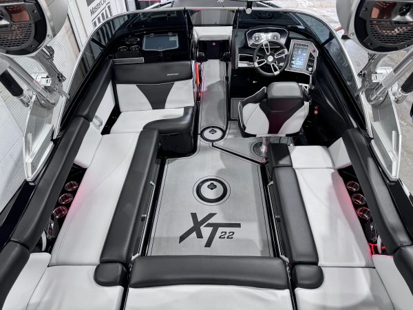 2021 MasterCraft XT22🎃 OCTOBER EVENT WAS £169,995🎃