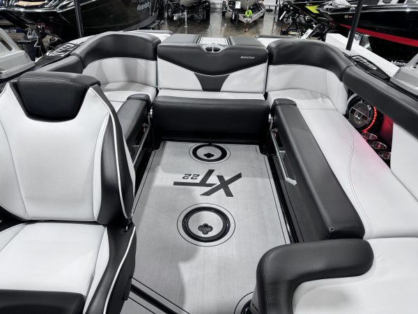 2021 MasterCraft XT22🎃 OCTOBER EVENT WAS £169,995🎃