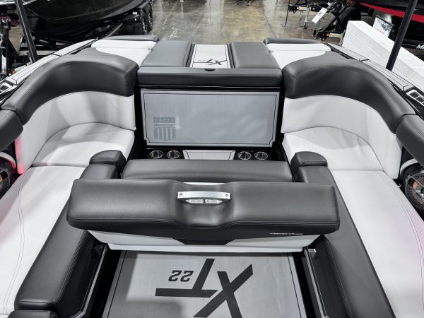 2021 MasterCraft XT22🎃 OCTOBER EVENT WAS £169,995🎃