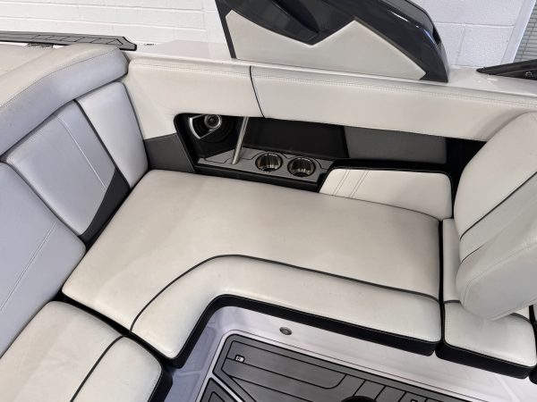 2015 SKI NAUTIQUE 210 SURF COAST EDITION 🍁 ADVANTAGE EVENT £59,995 🍁