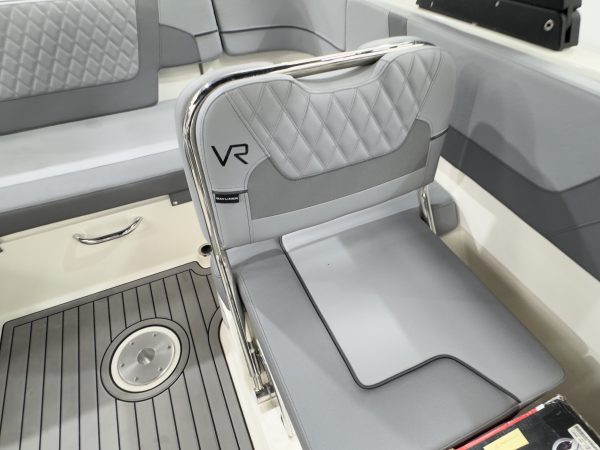 2024 BAYLINER VR6 BOWRIDER