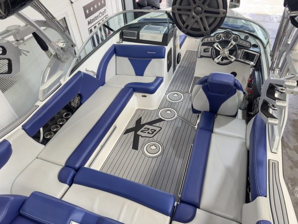 2017 MASTERCRAFT X23 SALTWATER SERIES