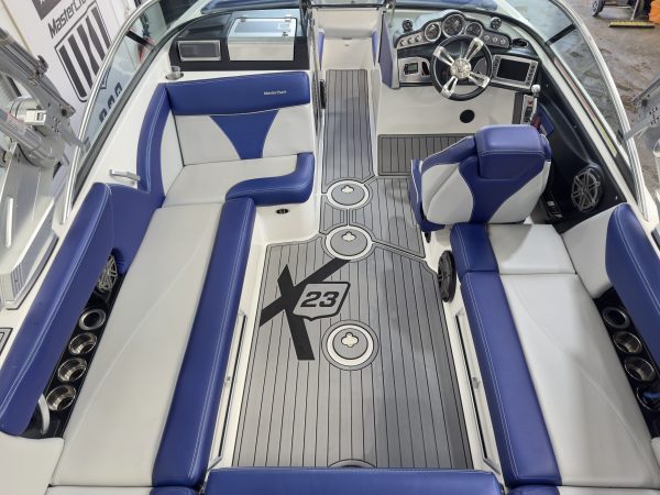 2017 MASTERCRAFT X23 SALTWATER SERIES