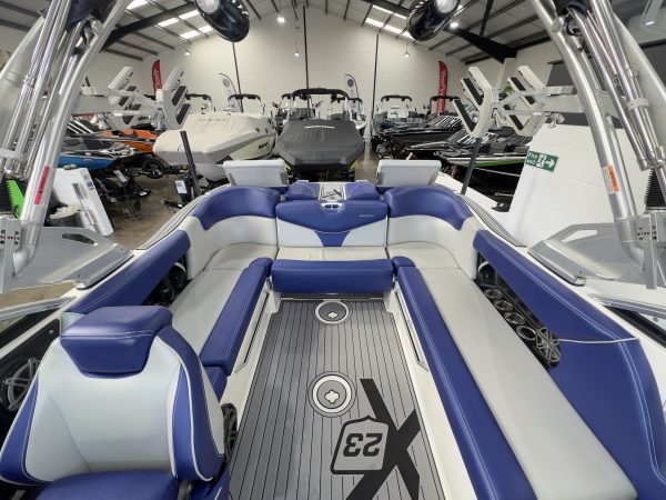 2017 MASTERCRAFT X23 SALTWATER SERIES