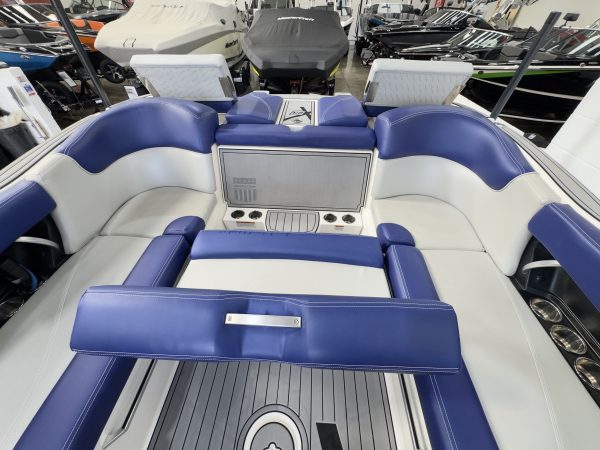 2017 MASTERCRAFT X23 SALTWATER SERIES