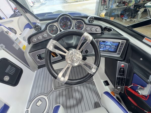 2017 MASTERCRAFT X23 SALTWATER SERIES
