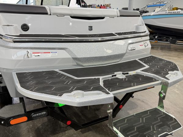 2023 MASTERCRAFT NXT23 SILVER ICON PACKAGE VAT QUALIFYING