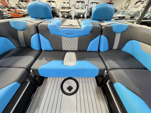 2022 MasterCraft XT22