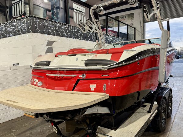 2016 MASTERCRAFT X23 SALTWATER SERIES