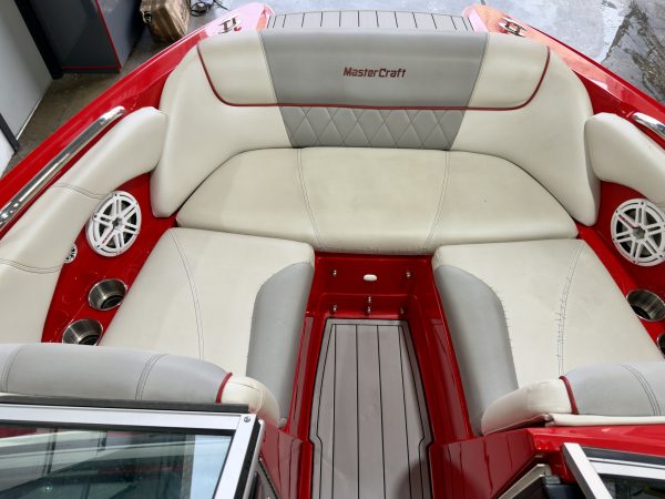 2011 MasterCraft X2 SALTWATER SERIES