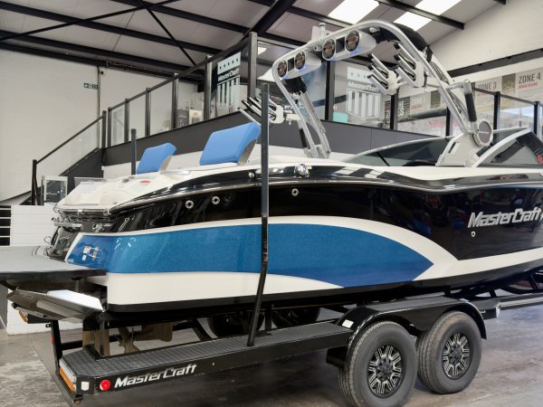 2018 MASTERCRAFT X26 SALTWATER SERIES