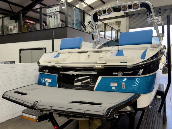 2018 MASTERCRAFT X26 SALTWATER SERIES