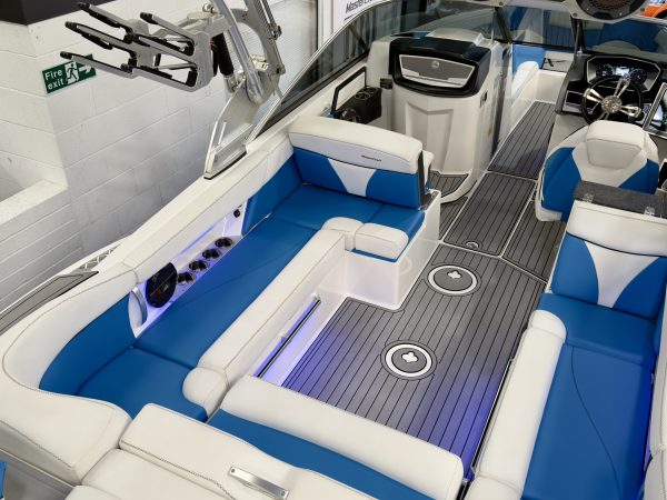 2018 MASTERCRAFT X26 SALTWATER SERIES