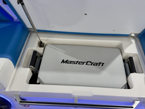 2018 MASTERCRAFT X26 SALTWATER SERIES