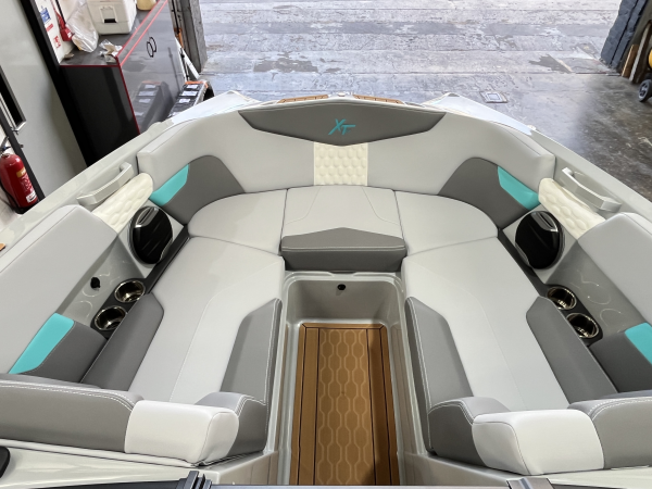 2027 MASTERCRAFT XT22 SALTWATER SERIES