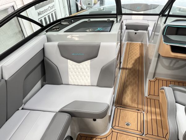 2027 MASTERCRAFT XT22 SALTWATER SERIES
