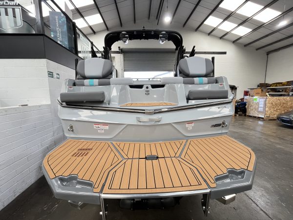 2027 MASTERCRAFT XT22 SALTWATER SERIES