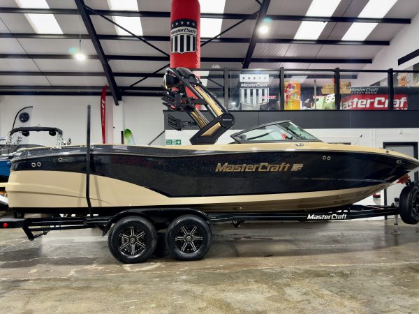 2022 MASTERCRAFT XT25 SALTWATER PACKAGE