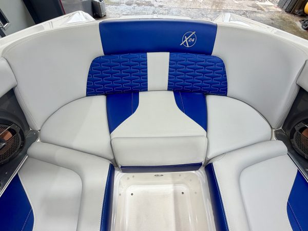2021 MasterCraft X24 VERY LOW HOURS