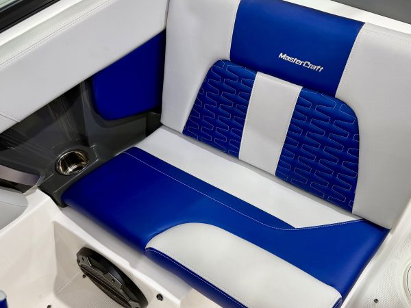 2021 MasterCraft X24 VERY LOW HOURS