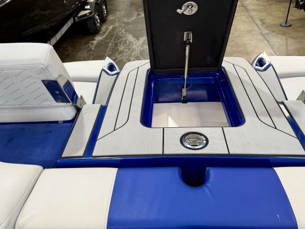 2021 MasterCraft X24 VERY LOW HOURS
