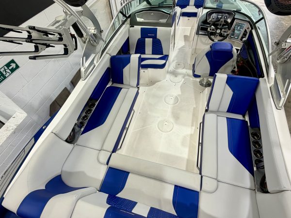 2021 MasterCraft X24 VERY LOW HOURS