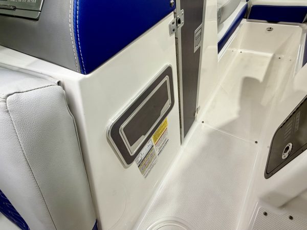 2021 MasterCraft X24 VERY LOW HOURS